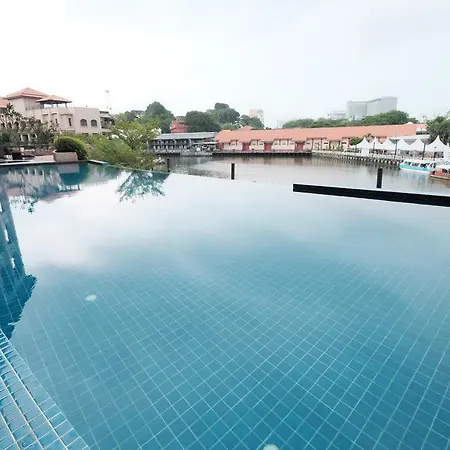 Luxury On Melaka River Exterior photo
