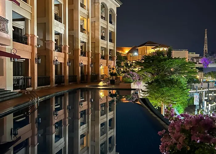 Luxury On Melaka River