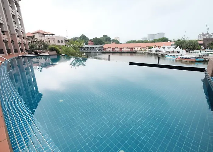 Luxury On Melaka River
